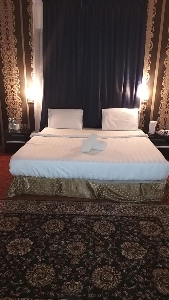 Green Town Hotel And Resort Port Dickson Bagian luar foto